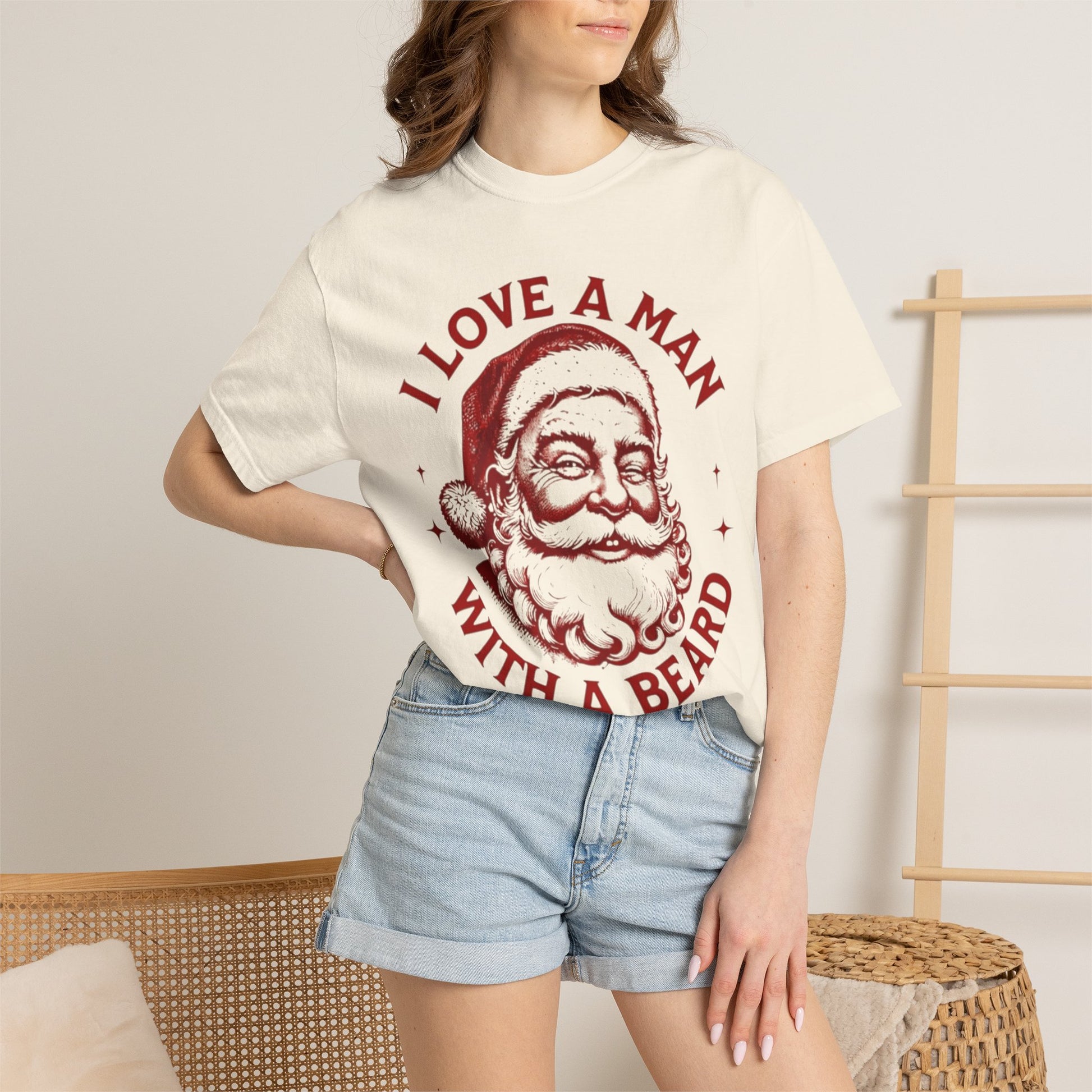 I Love a Man With a Beard T-Shirt | Santa Beard Christmas Tee