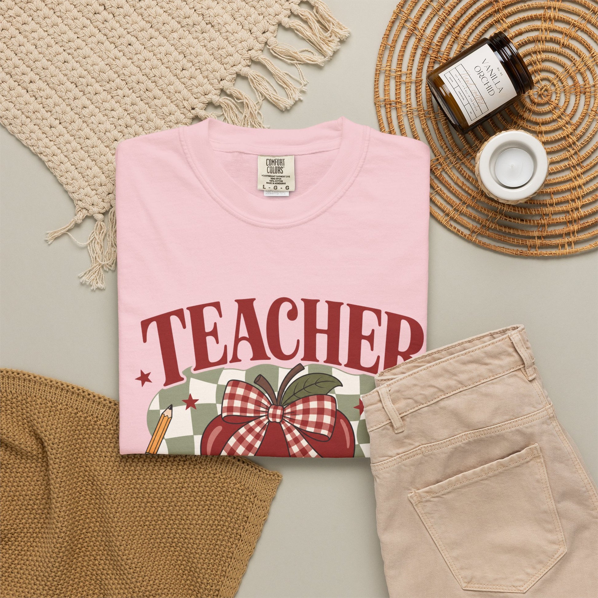Teacher apple buffalo check heart with a whole lot of heart T-shirt | school, classroom