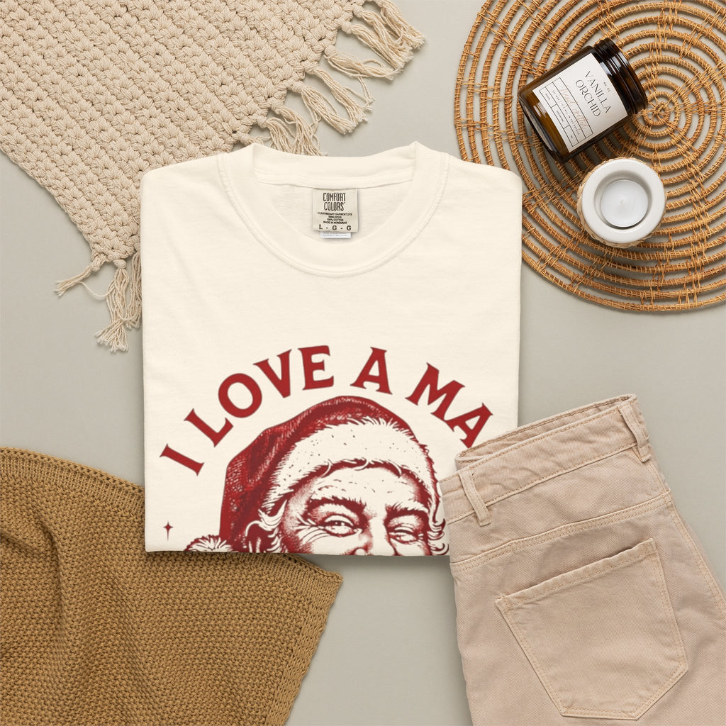I Love a Man With a Beard T-Shirt | Santa Beard Christmas Tee