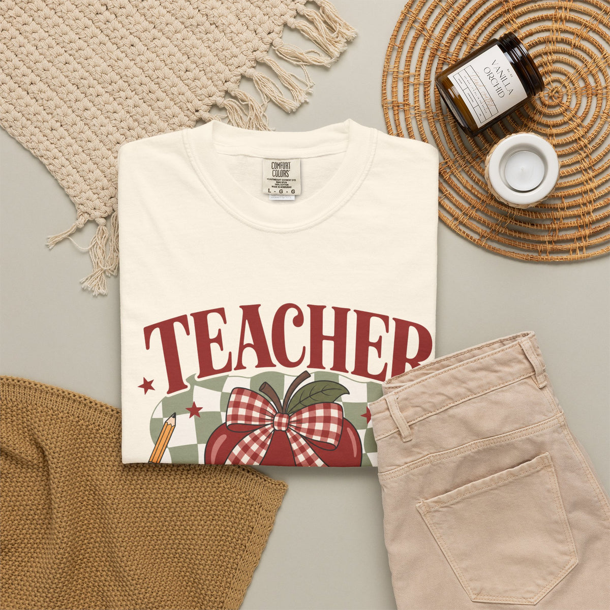 Teacher apple buffalo check heart with a whole lot of heart T-shirt | school, classroom