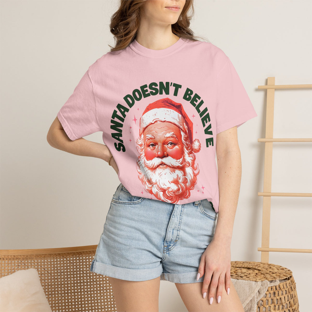 Santa Doesn't Believe in You Either T-Shirt | Retro Santa Christmas Tee